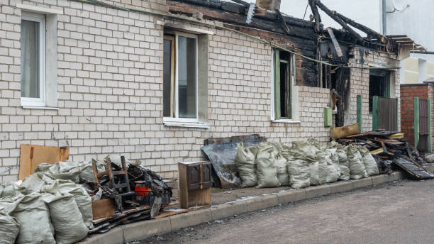 24/7 Emergency Smoke Damage Removal experts in Carlinville, IL